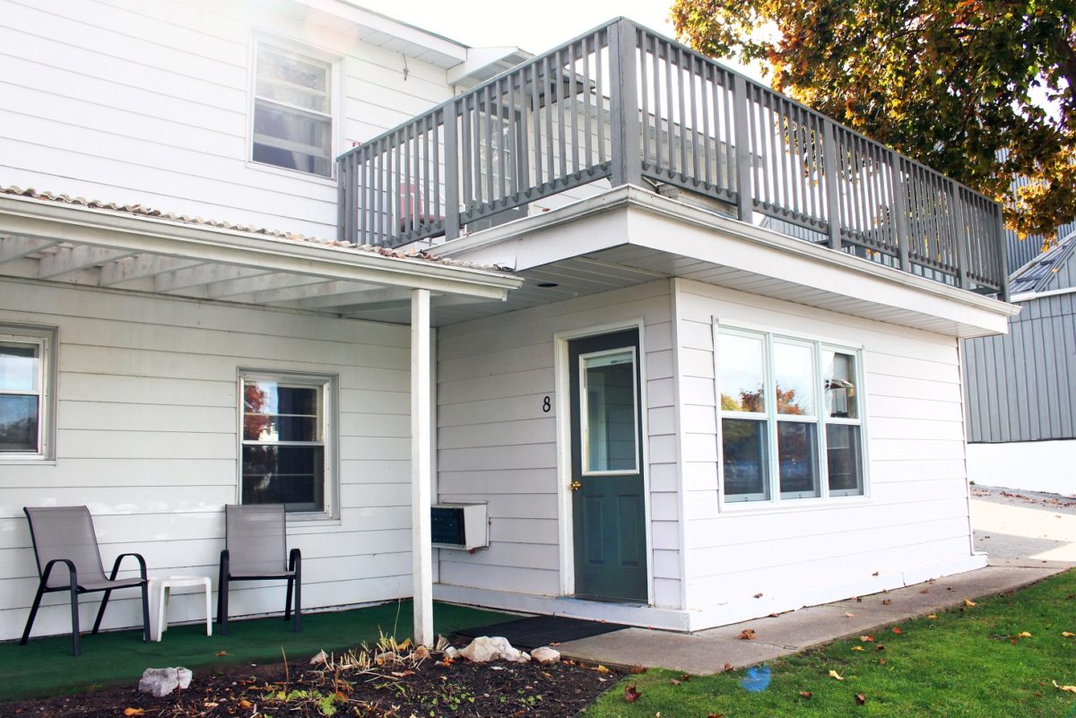 WalkOut Suites River View (Sleeps 4) Buckeye Centre Waterfront