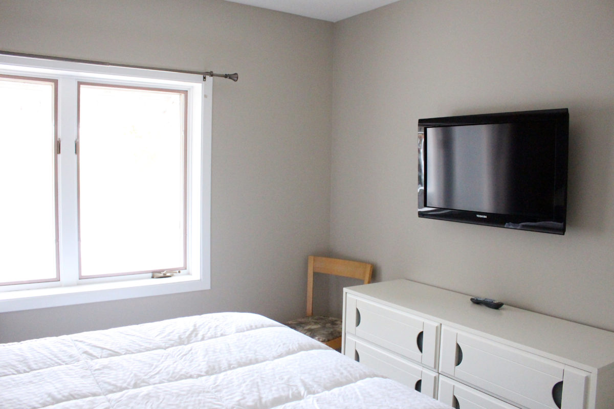 Upper River View Suites with Balcony Buckeye Centre Waterfront Suites